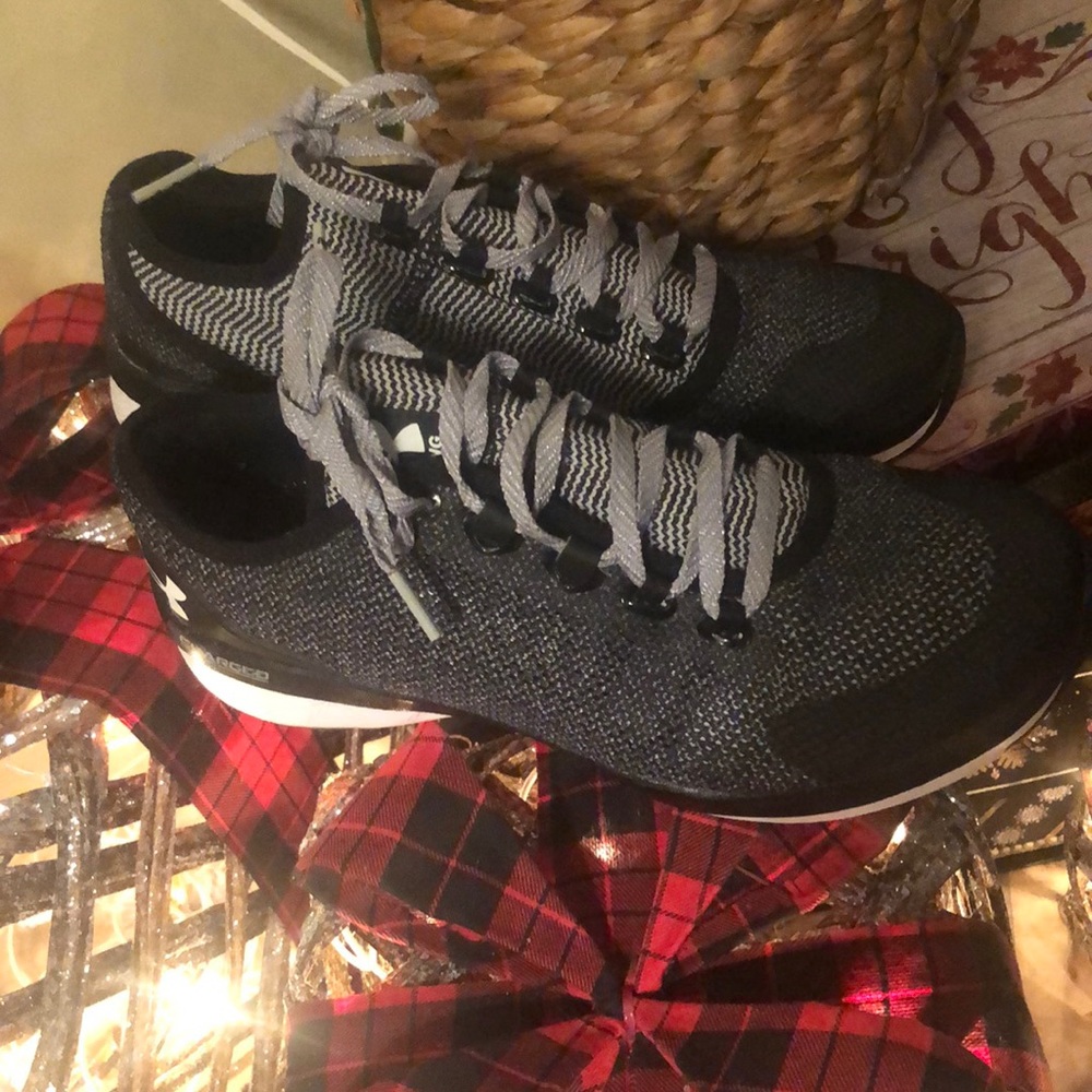 Great Xmas gift! Under Armour - worn only once!!!